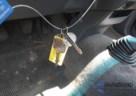 1996 Toyota Tacoma Xtracab z USA, uszkodzony, nr VIN 4TAVL52NXTZ136179